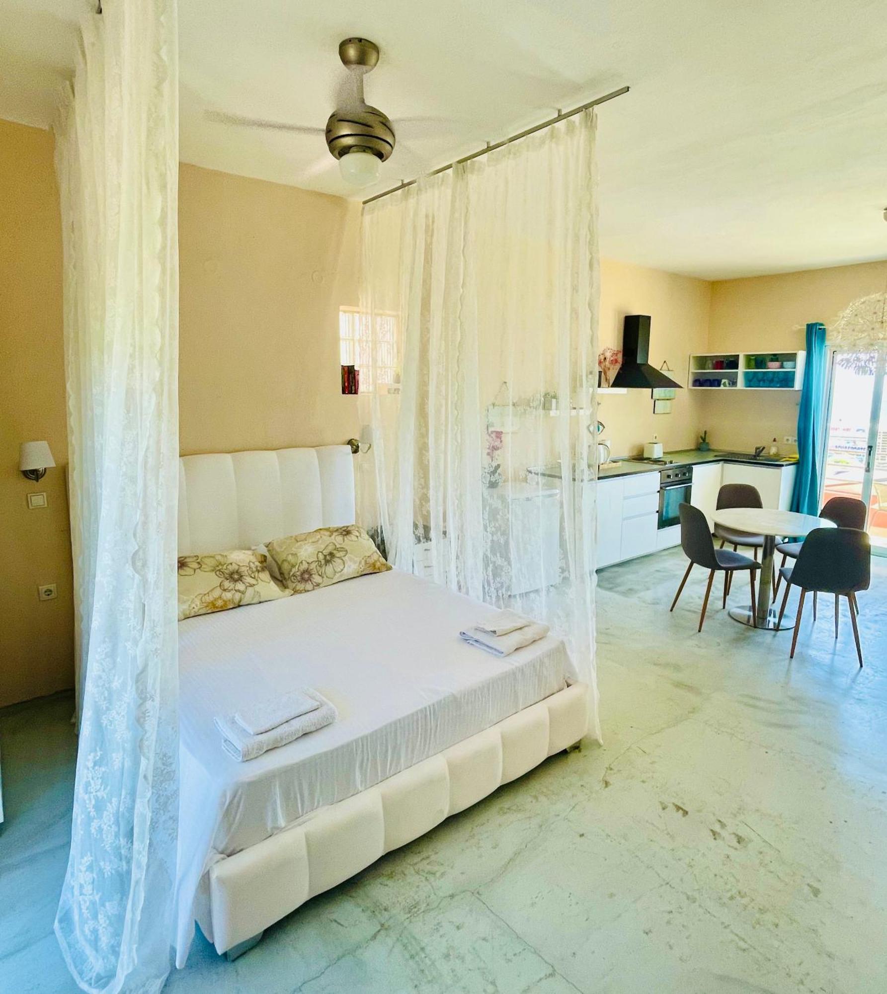 Ocean Eyes Apartment Ipsos